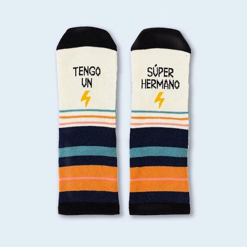 Mini Calcetines Tengo un Super Hermano UO Mini Calcetines Tengo un Super Hermano UO