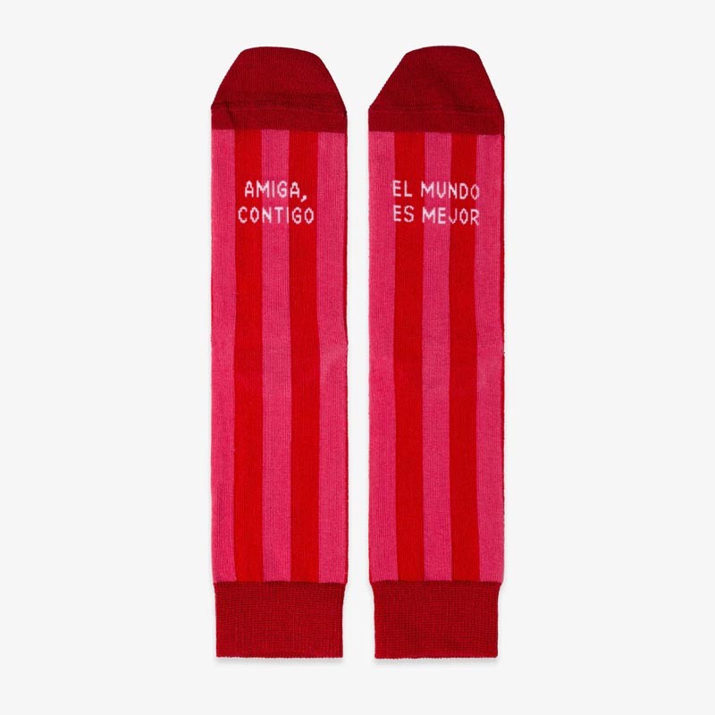 Calcetines Amiga Contigo el Mundo es Mejor UO Calcetines Amiga Contigo el Mundo es Mejor UO