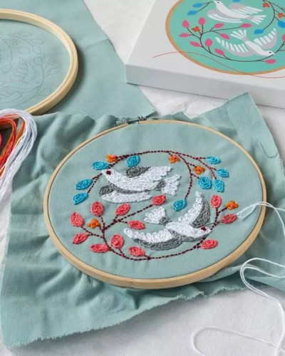 Kit Bordado Peace Doves Rex London