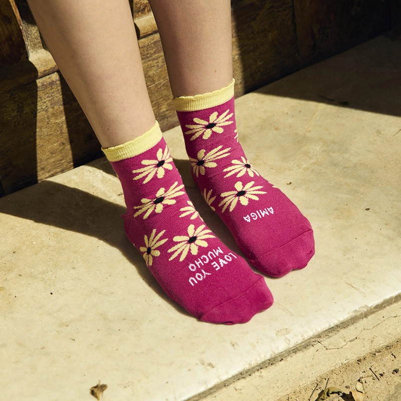 Calcetines Amiga love u mucho  UO